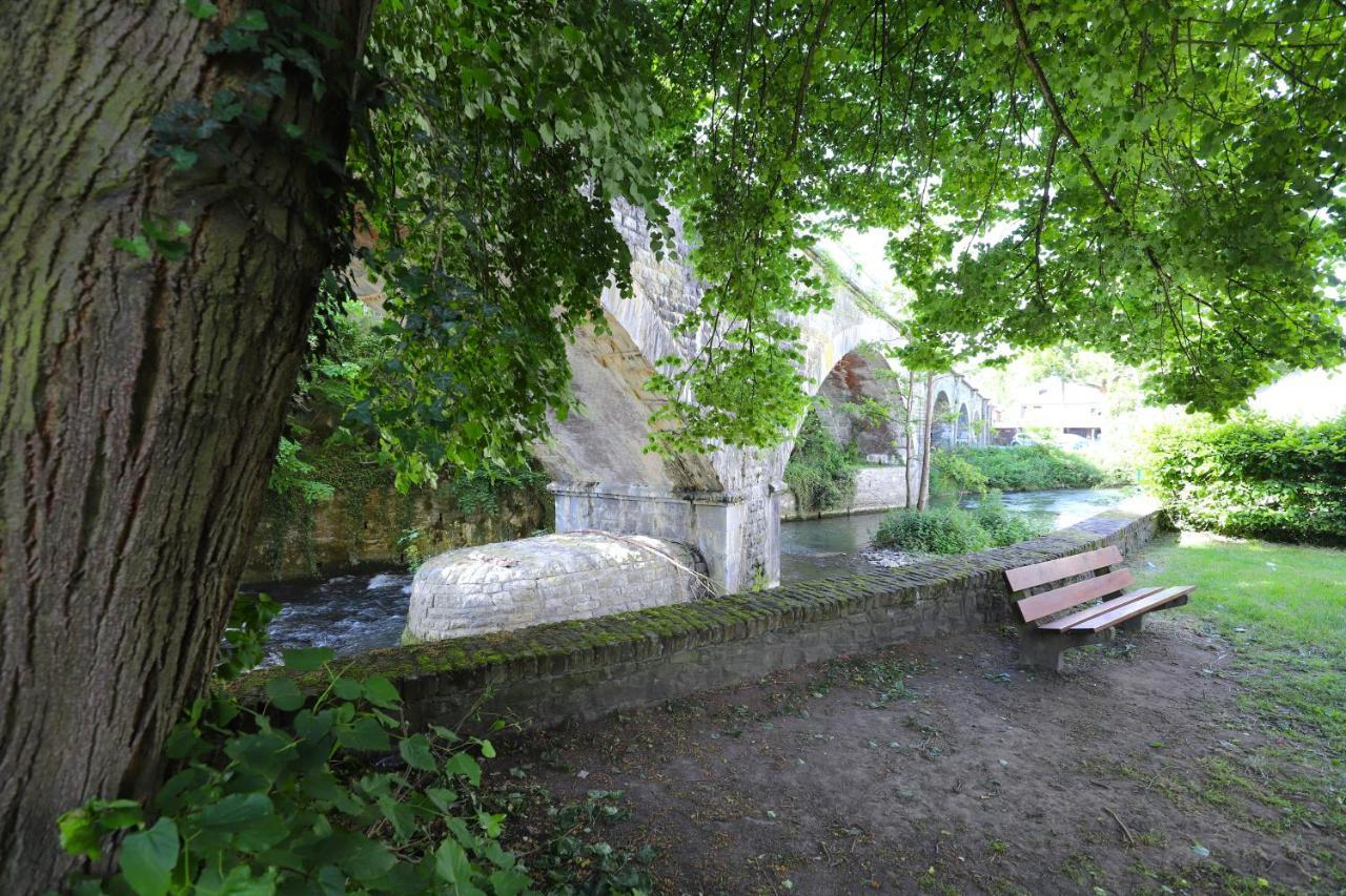 Aux Berges Du Bocq Βίλα Yvoir Εξωτερικό φωτογραφία